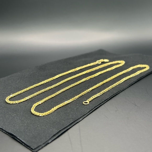 20” 2 mm.14K Gold Spiga Chain Necklace - Picture 3 of 17